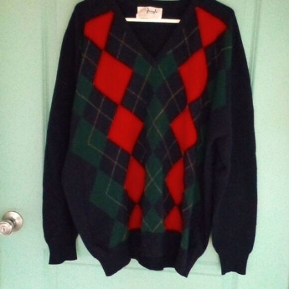 Vintage Pringle 100% lambwool sweater sz 48 made in Scotland - Picture 1 of 3